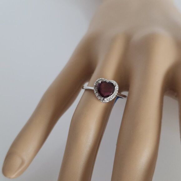 Garnet Heart Ring Size 7 - Picture 8 of 8